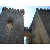 Unión de la Torre del Homenaje con el lienzo murario