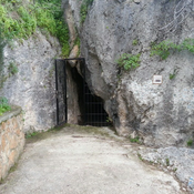 Accesos a la Cueva de la Encantá