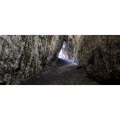 Interior de la Cueva de la Encantá