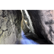 Interior de la Cueva de la Encantá