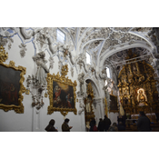Interior de la Iglesia Virgen de la Aurora y San Nicasio
