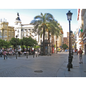 Lateral oriental de la Plaza de las Tendillas