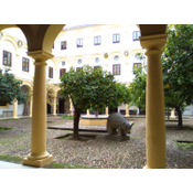 Patio interior de Palacio Episcopal