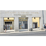 Entrada principal de la Estación de Autobuses